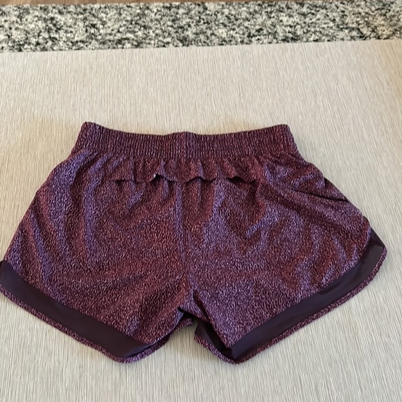 Athleta Printed Mesh Racer Run Short Stretch Women's Size XS Purple - Picture 4 of 9